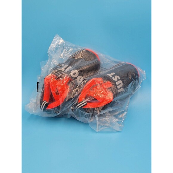 Nike - Picture 4 of 4